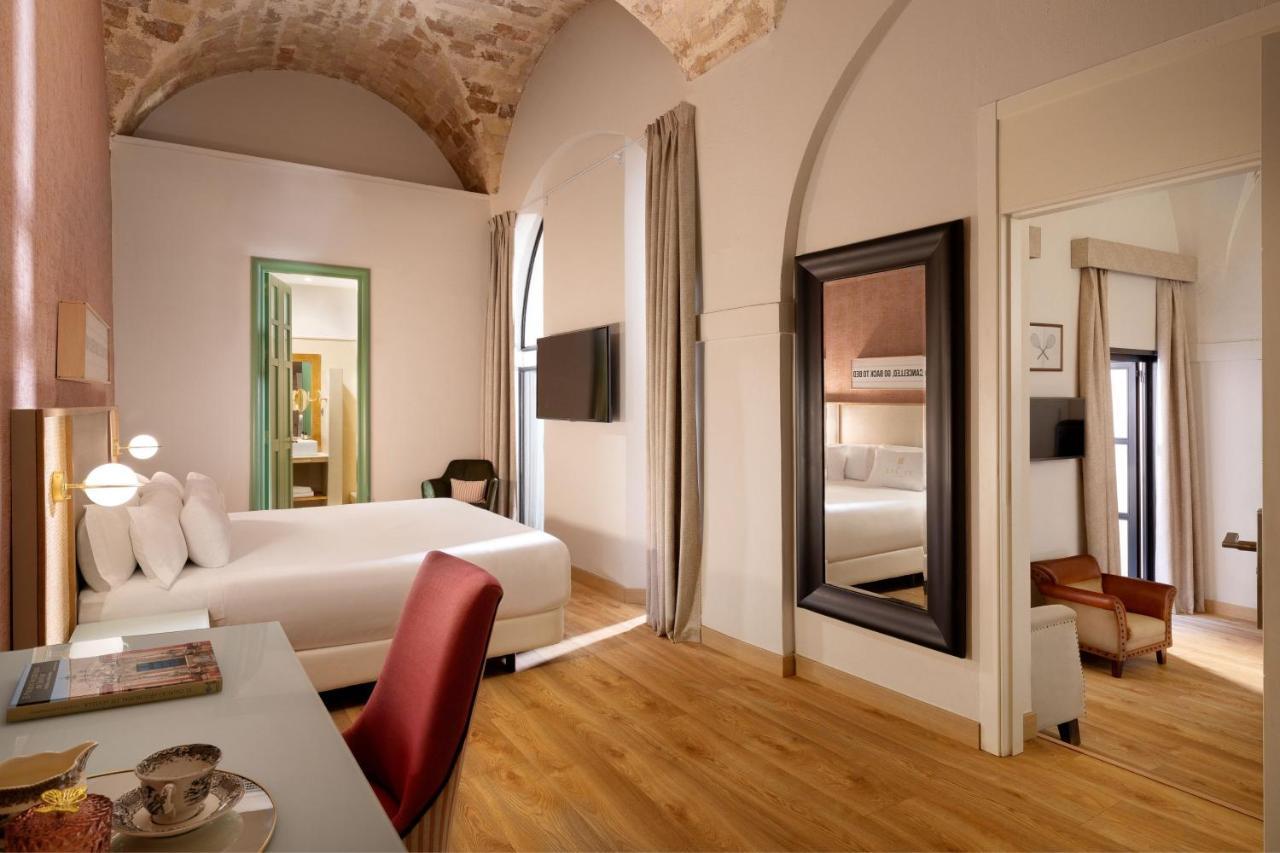 Hotel Seises Sevilla, A Tribute Portfolio
