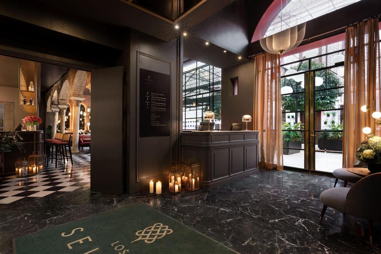 Seises Sevilla, Tribute Portfolio 4*